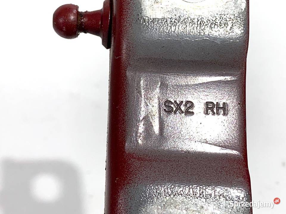 ZAWIAS MASKI PRAWY PRZÓD HYUNDAI KONA SX2 SUV osobowe podkarpackie sprzedam