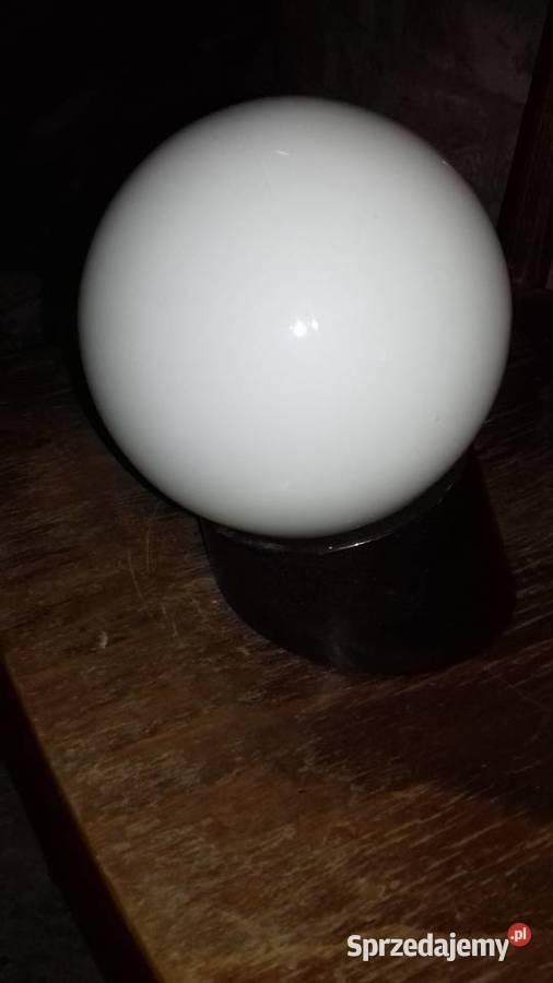 retro lampa małe jajeczko mleczne szkło dolnośląskie Lubań