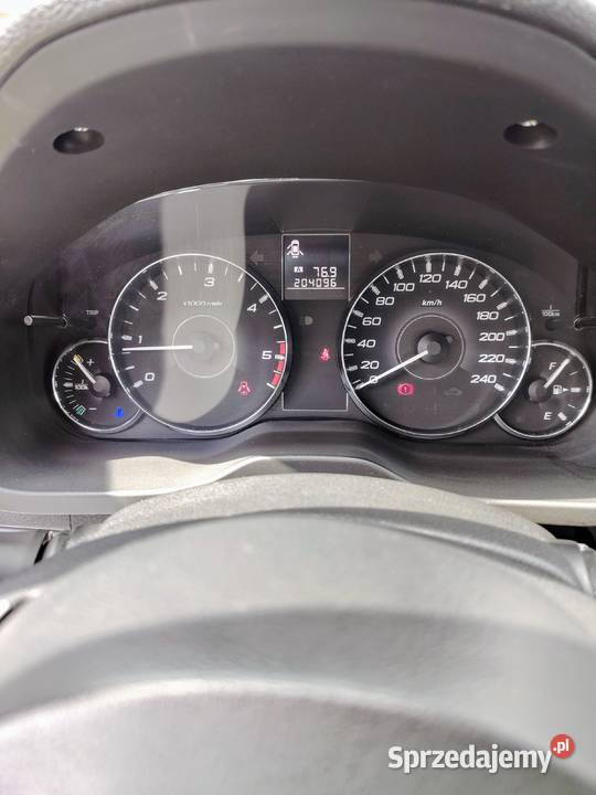 SUBARU LEGACY 4X4 Rok produkcji 2010
