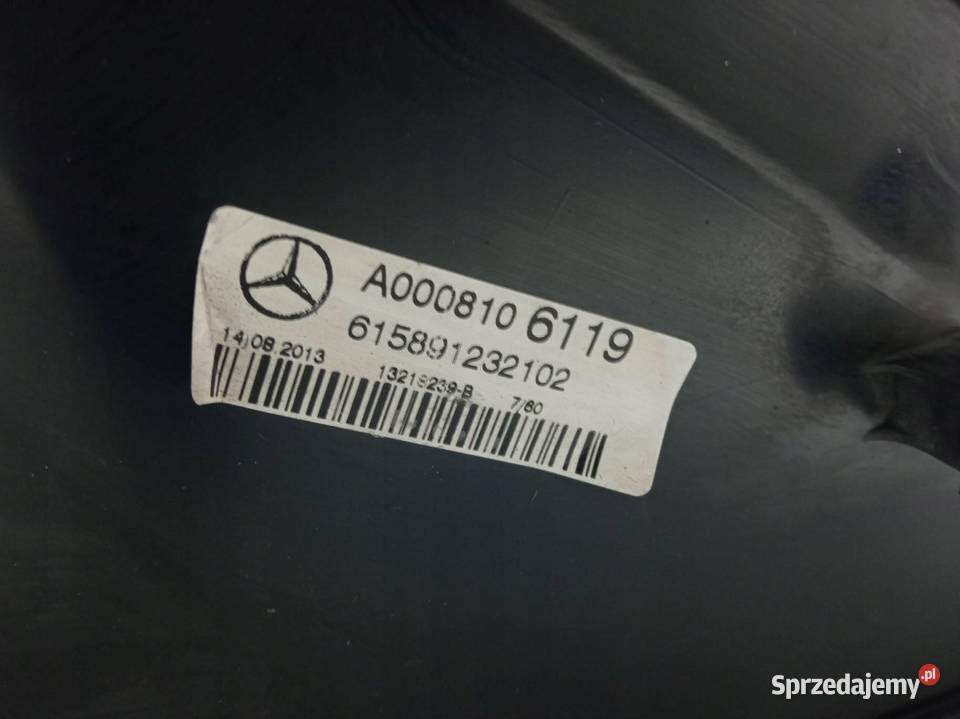 LUSTERKO PRAWE 6PIN EUROPA W906 A0008106119 Rok produkcji 2010