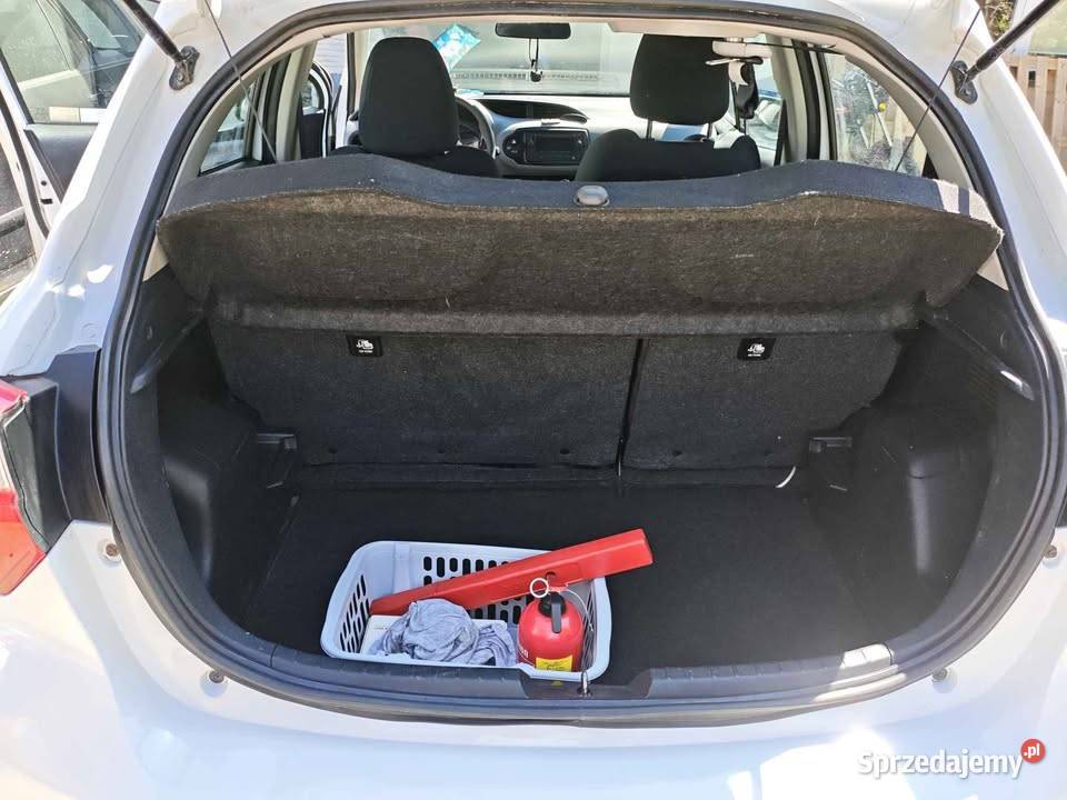 Toyota Yaris 2017 15 Hybrid biały mazowieckie Warszawa