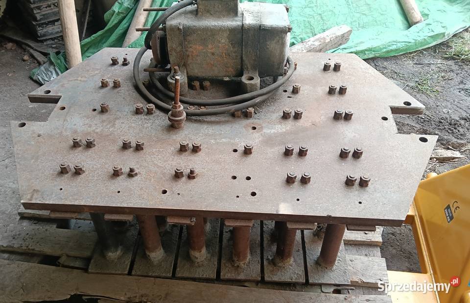 Forma do bloczków M4 wibroprasa Schlosser Biznes i Przemysł wielkopolskie Kotlin