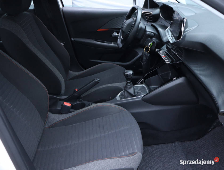 Peugeot 208 15 BlueHDI