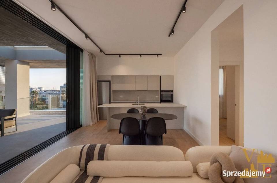 Apartament w Limassol Prywatny Roof Garden 700m Warszawa