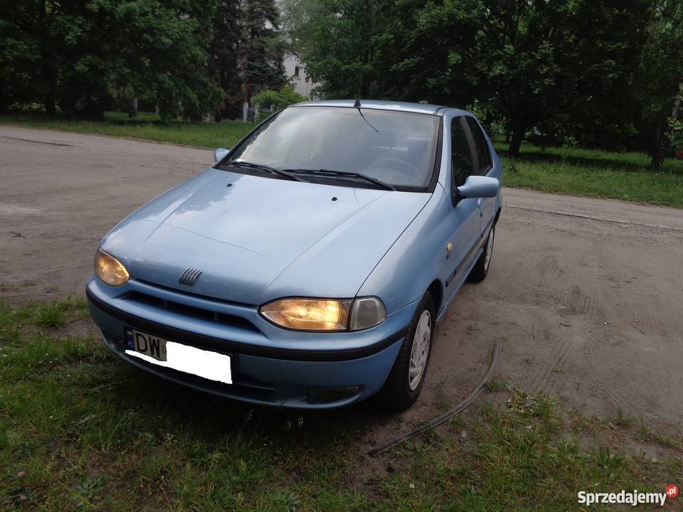 Fiat Siena 16 16v 100 w pełni sprawny długie blokada skrzyni biegów Siena Wrocław