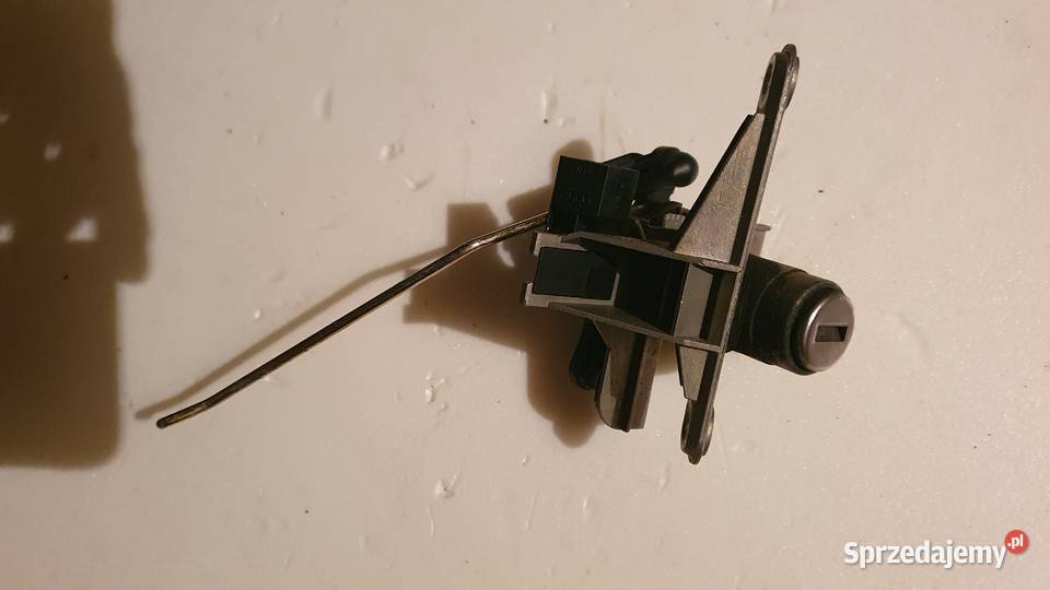 Wkładka zamek klapy tylnej Audi OE 8D9827573A Mikołów