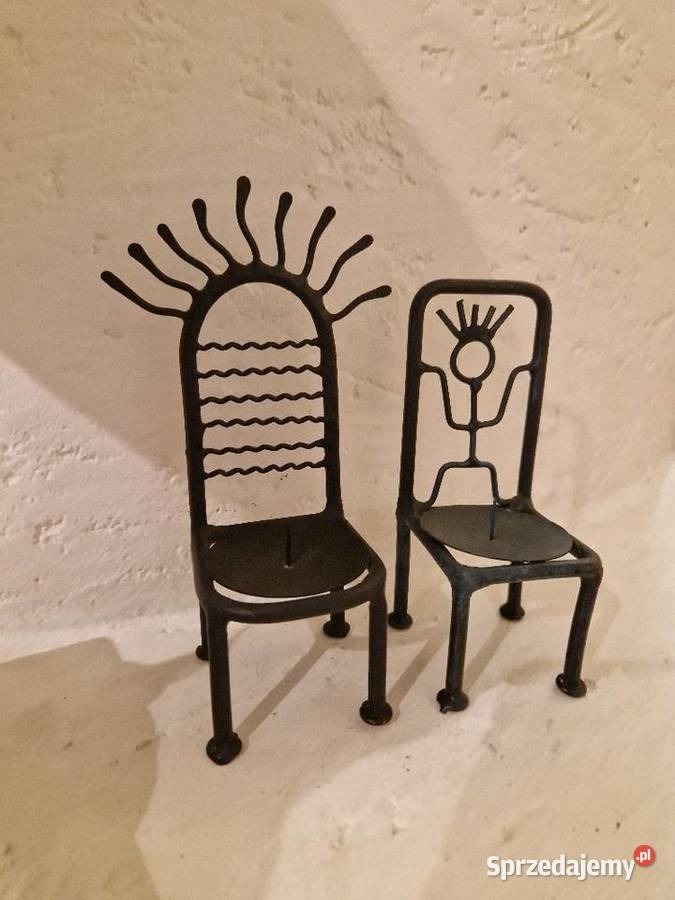 Dwa ŚWIECZNIKI krzesełka jako komplet kute Wyposażenie wnętrz Lublin