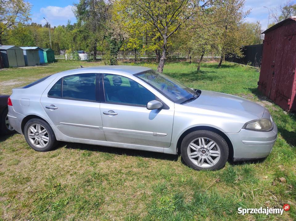 Renault Laguna II Initiale 20 16V 135 benzyna