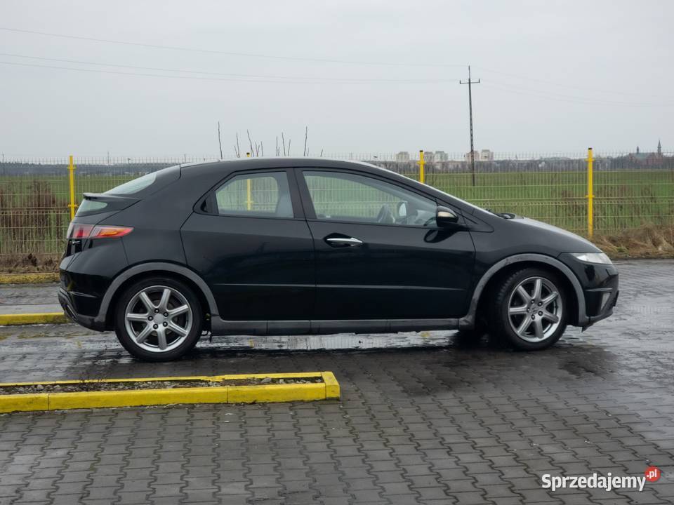 Honda Civic VIII UFO Leszno