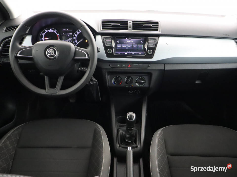 Skoda Fabia 10 niebieski Bielany Wrocławskie