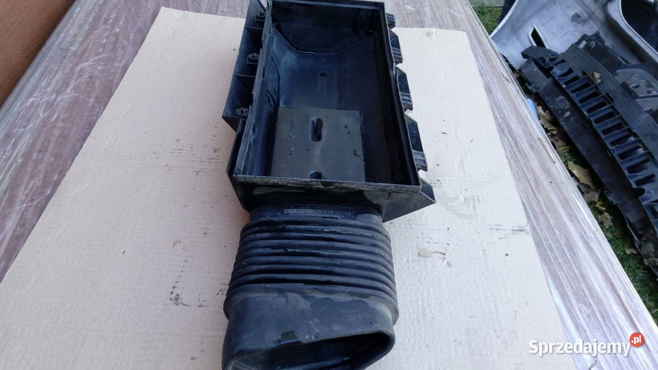 BMW E36 318 TDS OBUDOWA FILTRA POWIETRZA 2245395 osobowe Lisia Góra