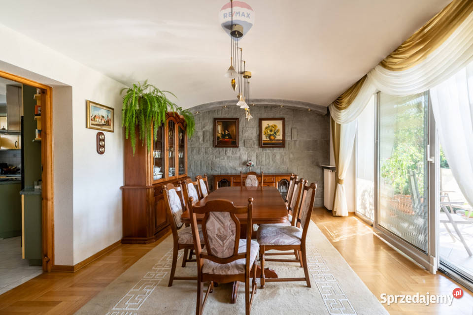 Dwupokoleniowy Kampinos działka do podziału