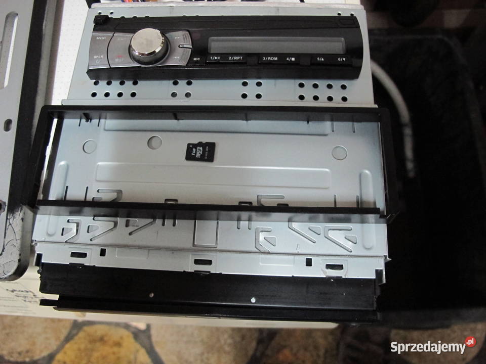 Radio samochodowe z kamerą cofania bletooth Radioodtwarzacze Borzechowo