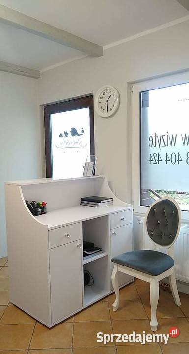 Lada Recepcja Ryflowanym frontem Nowa wysyłka 48