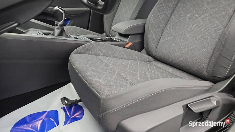 Volkswagen Golf VIII 20 TDI Life Z Polskiego 4/5