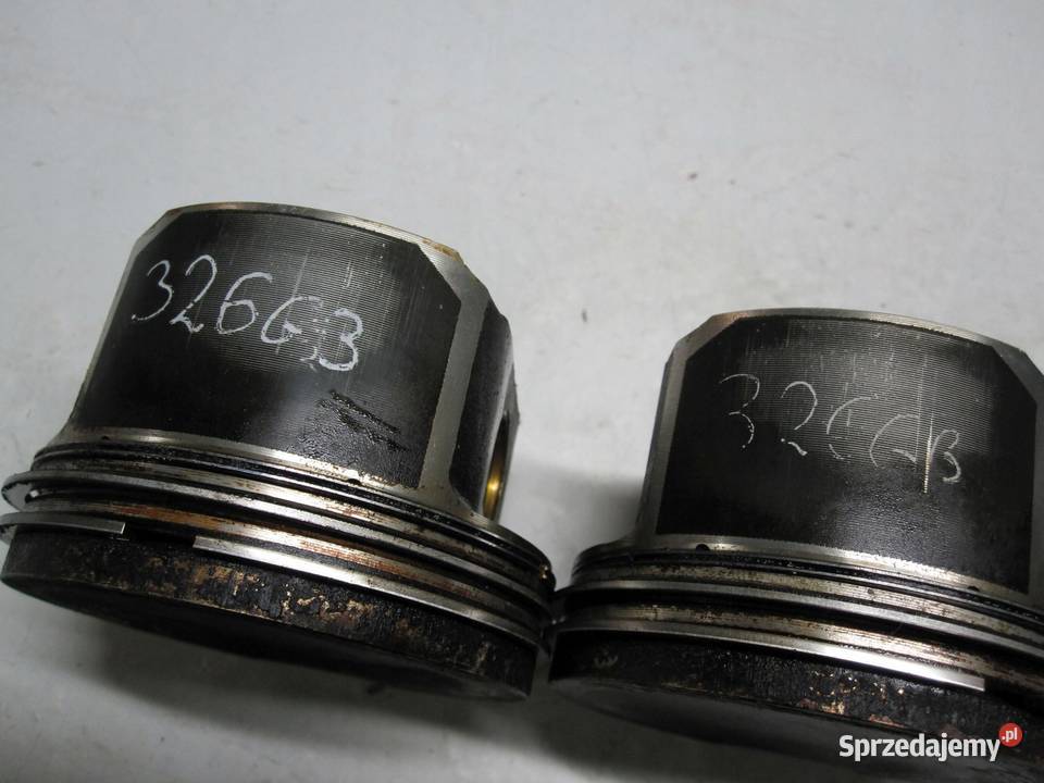 Audi TT 18 T 04r ARY 180 4x4 81P32 81P32 TŁOK