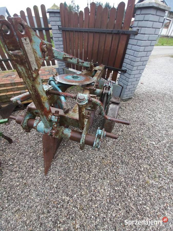 Pługi dwu skibowe sprzedam
