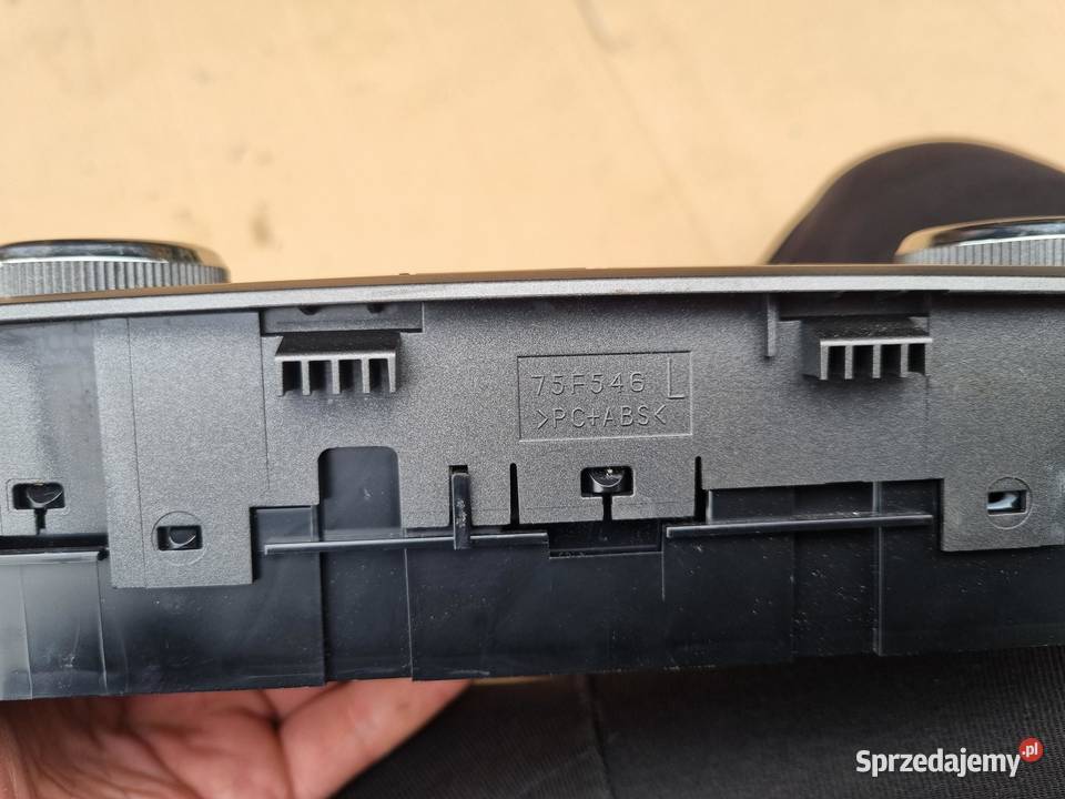 PANEL STEROWANIA KLIMATYZACJĄ TOYOTA RAV4 IV