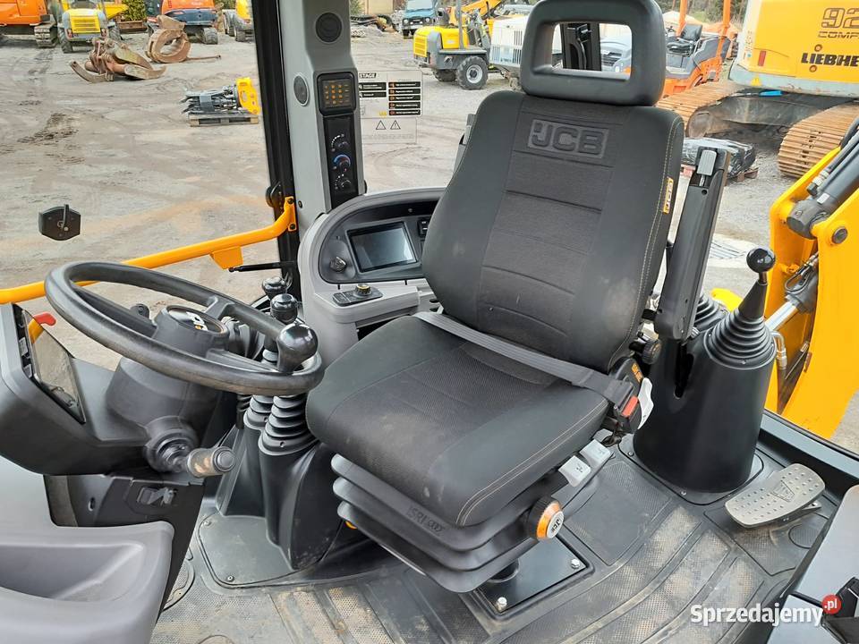 Koparkoładowarka JCB 3CX PLUS 2300mtg 2022r NOWA