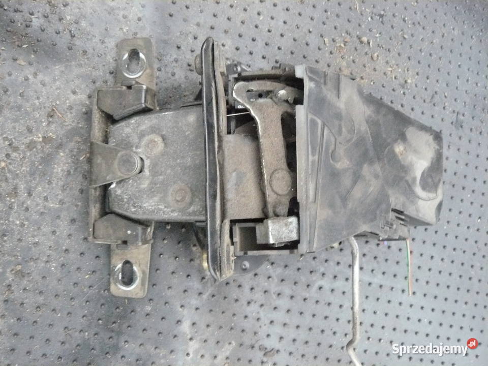 Zamek tylnej klapy kompletny volvo 940 960 s90 Rok produkcji 1993 Kraków