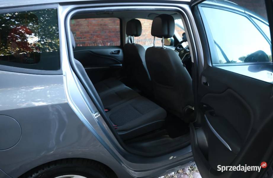Opel Zafira 2016 16 CDTI 120 światła do jazdy dziennej mazowieckie Sadowne