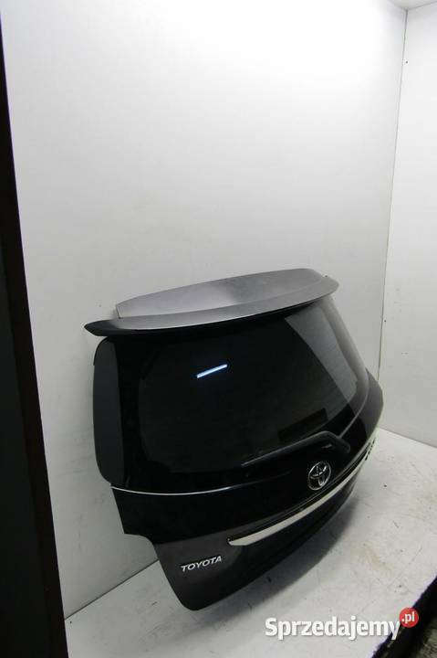 KLAPA BAGAŻNIKA TYLNA TYŁ 209 TOYOTA YARIS III