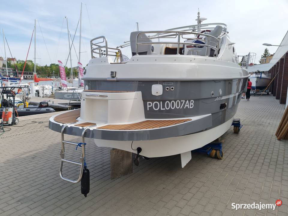 Łódź motorowa AM 780 Iława