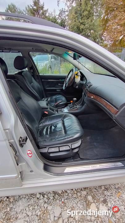 BMW E39 231KM