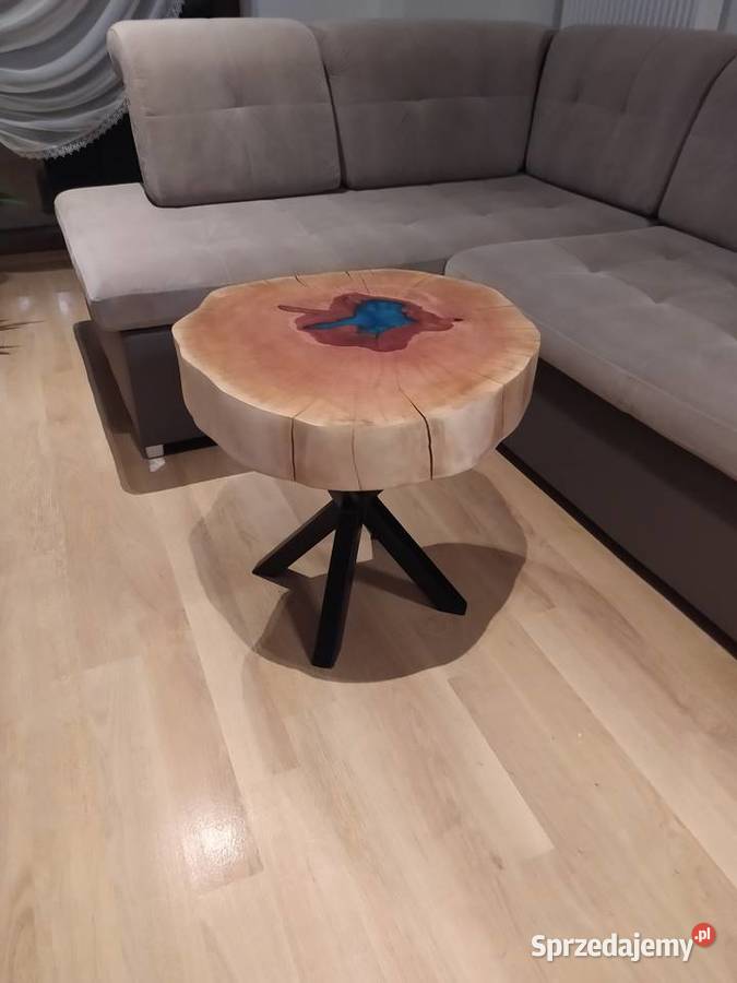 Stolik z plastra drzewa zalany żywicą Stoły, krzesła, biurka Puławy sprzedam