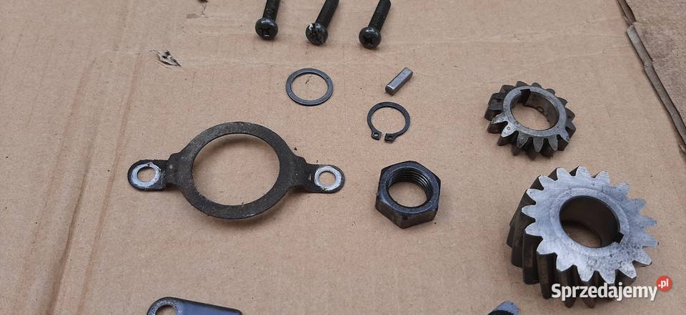 Suzuki GN 125 różności pakiet Pozostałe sprzedam