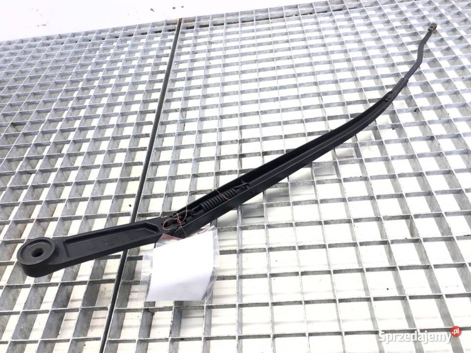 RAMIĘ WYCIERACZKI PRAWY PRZÓD HYUNDAI ix35