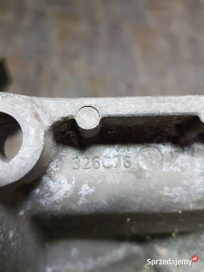 VOLVO XC90 44i v8 poduszka silnika wspornik lapa terenowe Zawieszenie silnika Turek sprzedam