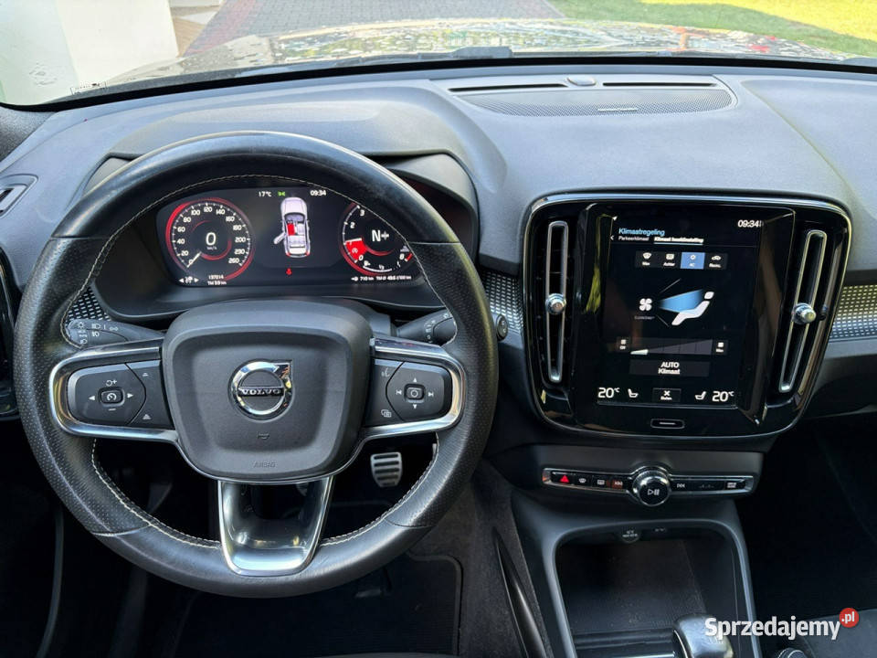 Volvo XC 40 RDesign Harman kardon Kamera ESP mazowieckie Lipówki