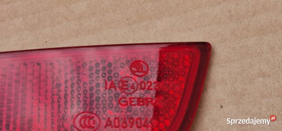 SKODA OCTAVIA 3 III SCAUT ODBLASK ZDERZAKA TYŁ osobowe Kargowa