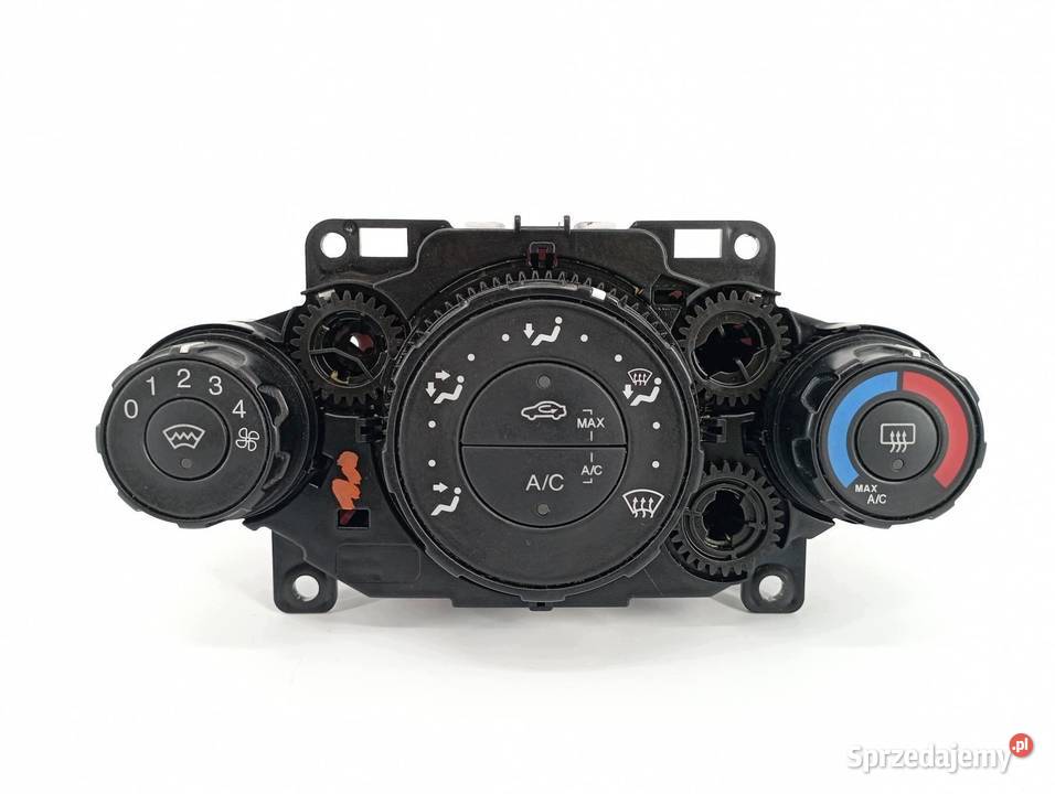 PANEL NAWIEWU 8A6119980DF Ford Fiesta Mk7 sprzedam