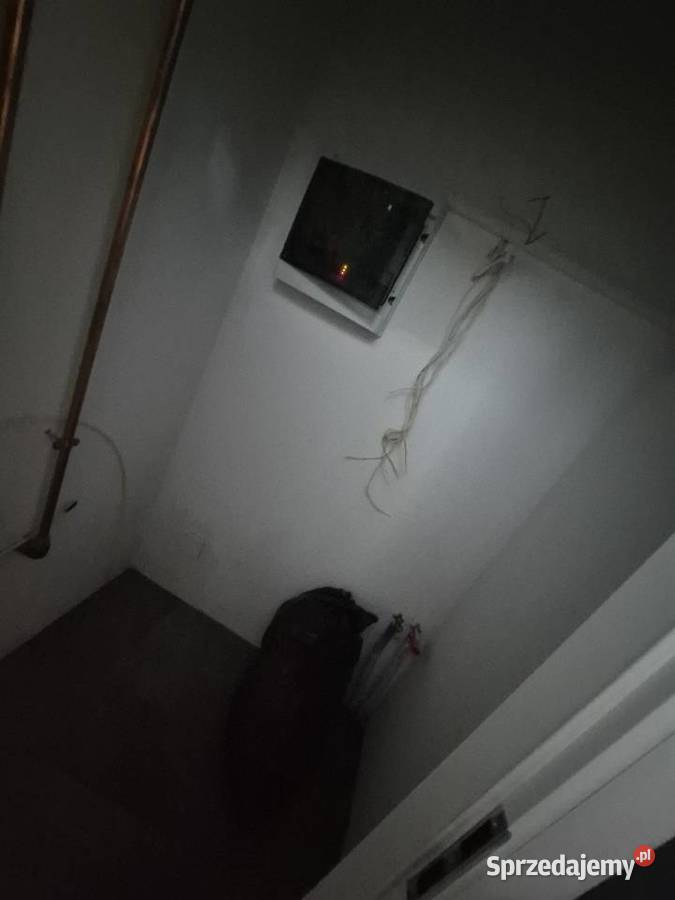 Sprzedam mieszknie w domu dworodzinnym siatka Skowarcz