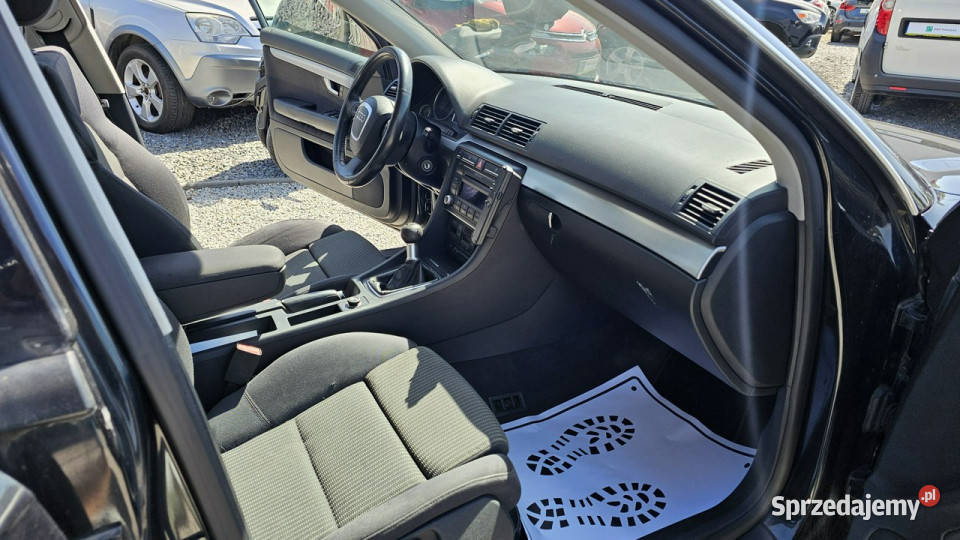Audi A4 Zadbany 20 benz 200 Zadbany 2Xkoła Kombi A4 Świdnica