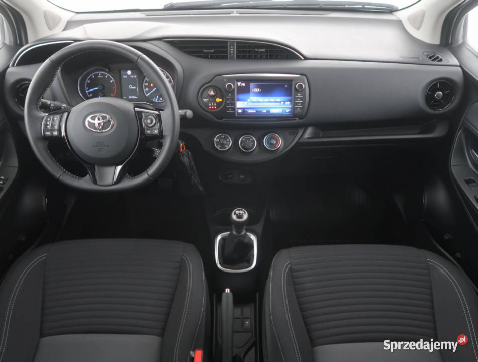 Toyota Yaris 15 Dual VVTi tempomat Yaris Bielany Wrocławskie sprzedam