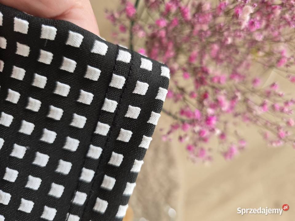 Sukienka biznesowa Ozdobne Guziki czarny Moda i Styl Rybnik