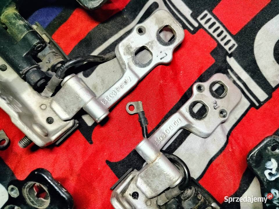 Bmw e46 kombi zawiasy tylnej klapy szyby prawy Aleksandrów Łódzki