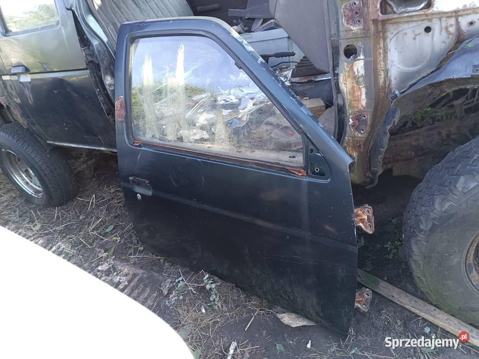 Nissan king cab Terrano drzwi i inne Gorzów Wielkopolski