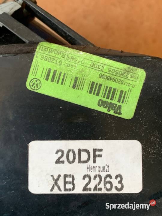 Lampa prawa tył VW FOX 6128861 Margonin sprzedam