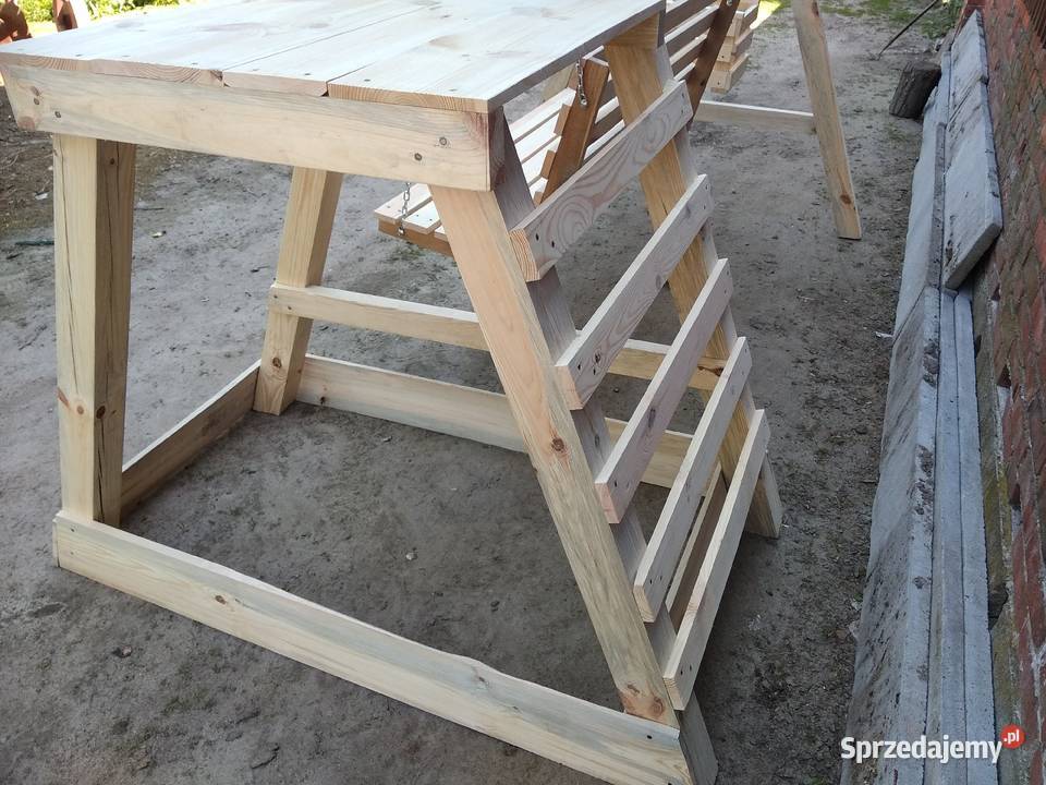 huśtawka ogrodowa drewniana