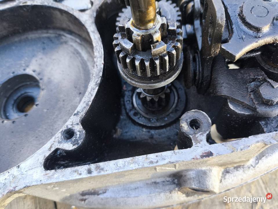 Kartery połówki silnika wsk wfm 125 skrzynia Lutoryż