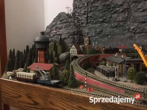 Makieta kolejowa z kolejkami i innymi Szamotuły