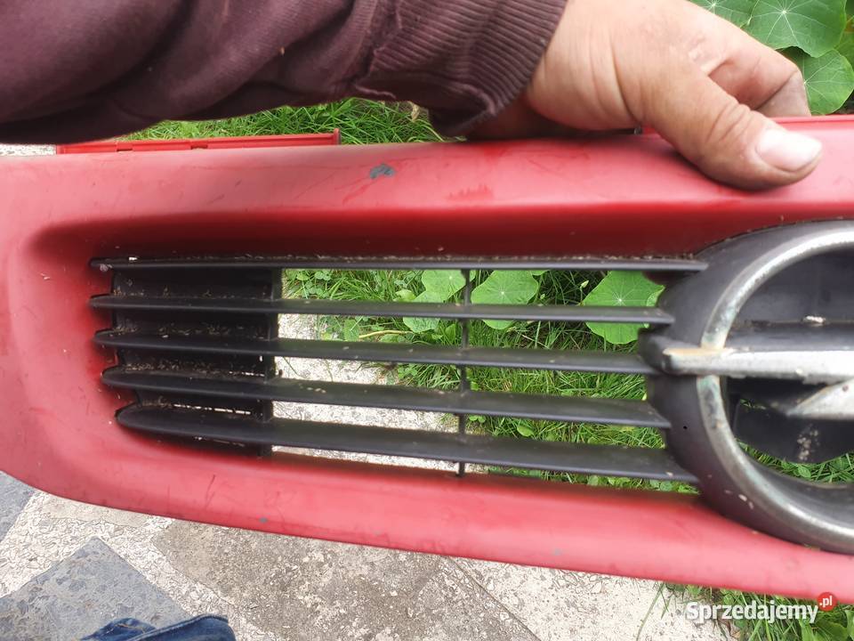 Grill atrapa chłodnicy Opel Astra F 9502 classic Rok produkcji 1998 Kraków sprzedam
