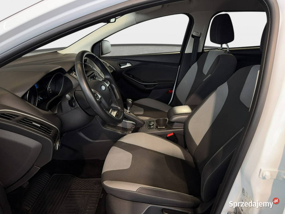 Ford Focus Tourer 10 125 M6 2014 r Niski wielofunkcyjna kierownica