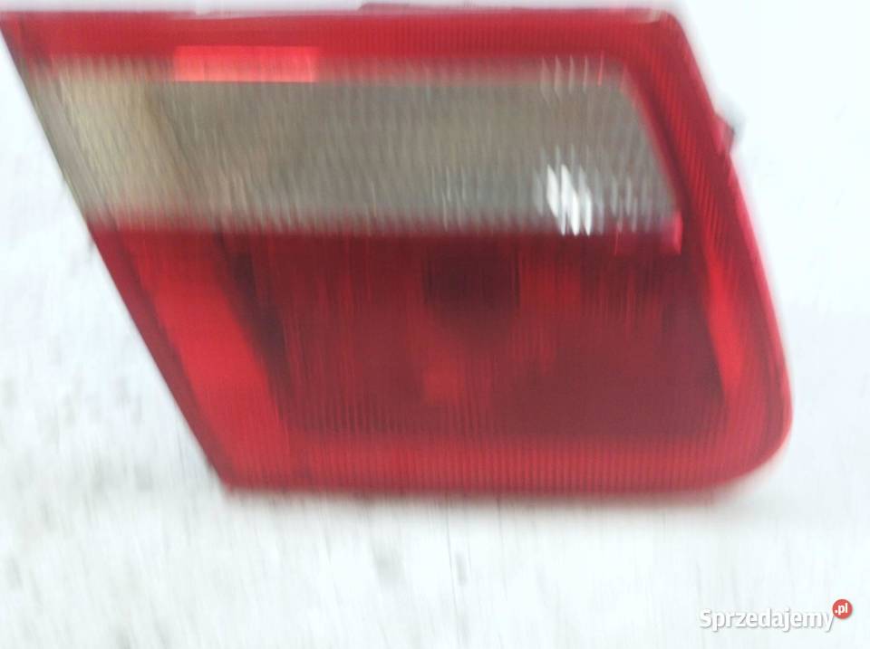 LAMPA TYŁ W KLAPĘ LEWA TOURING Bmw Seria 3 IV osobowe