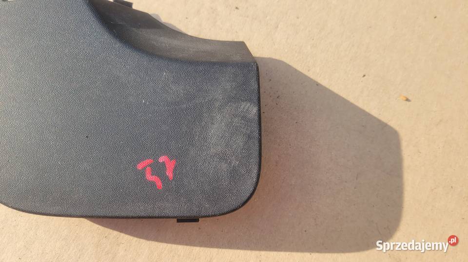 DACIA DUSTER II 17 ZAŚLEPKA HAKA ZDERZAKA TYŁ osobowe śląskie Ruda Śląska