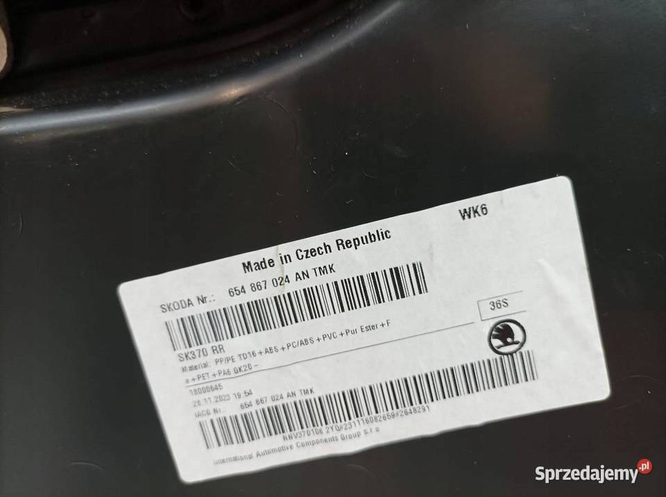 TAPICERKA BOCZEK PRAWY TYŁ 23R Skoda Kamiq I